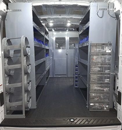Hoe richt u een bedrijfswagen slim in? Van laadruimte naar werkplaats op wielen Image